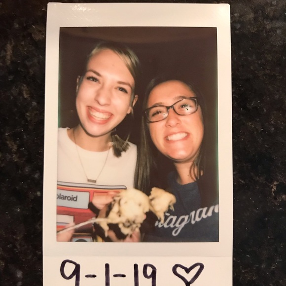 Meet your Posher, Lori - Picture 1 of 1